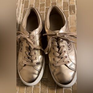 TORY BURCH 7.5 GOLD TENNIS SHOES AMALIA SNEAKERS